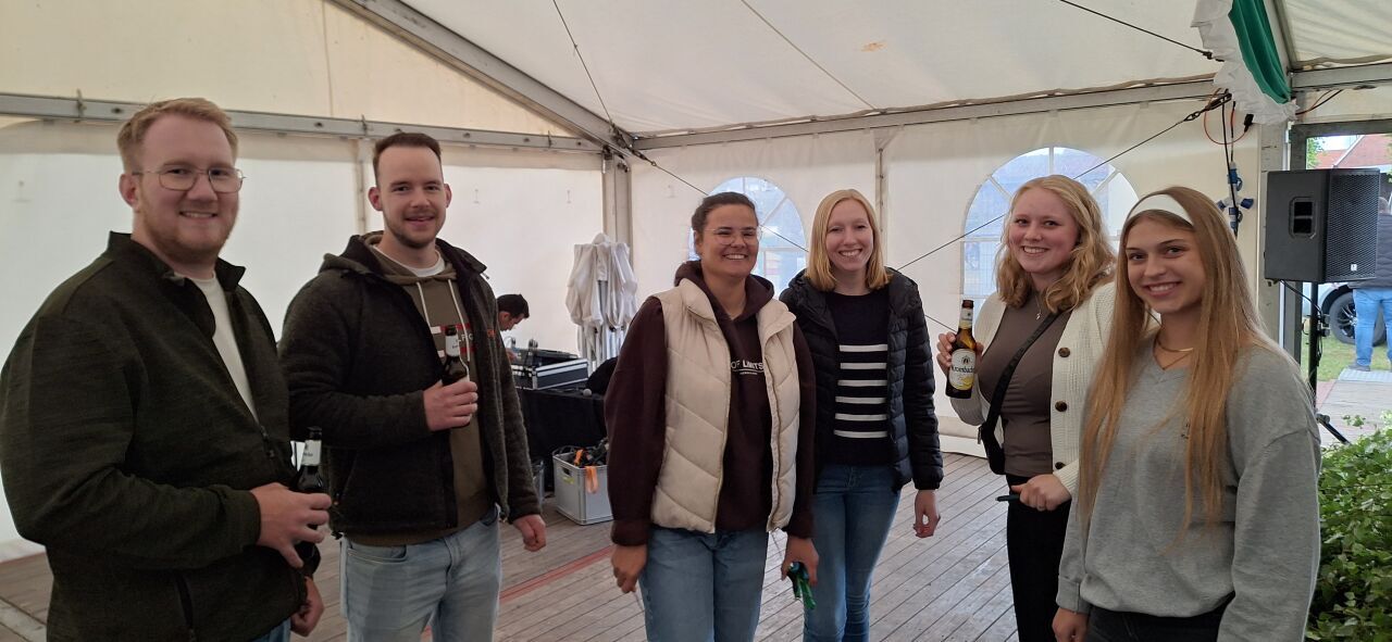 Zelt schmücken 2025