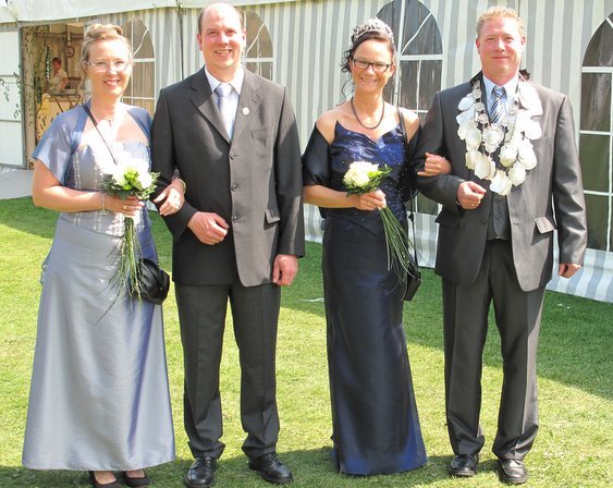 Börnster feiern ihren Regenten Tonio Wiemann – Spontaner Königsschuss 